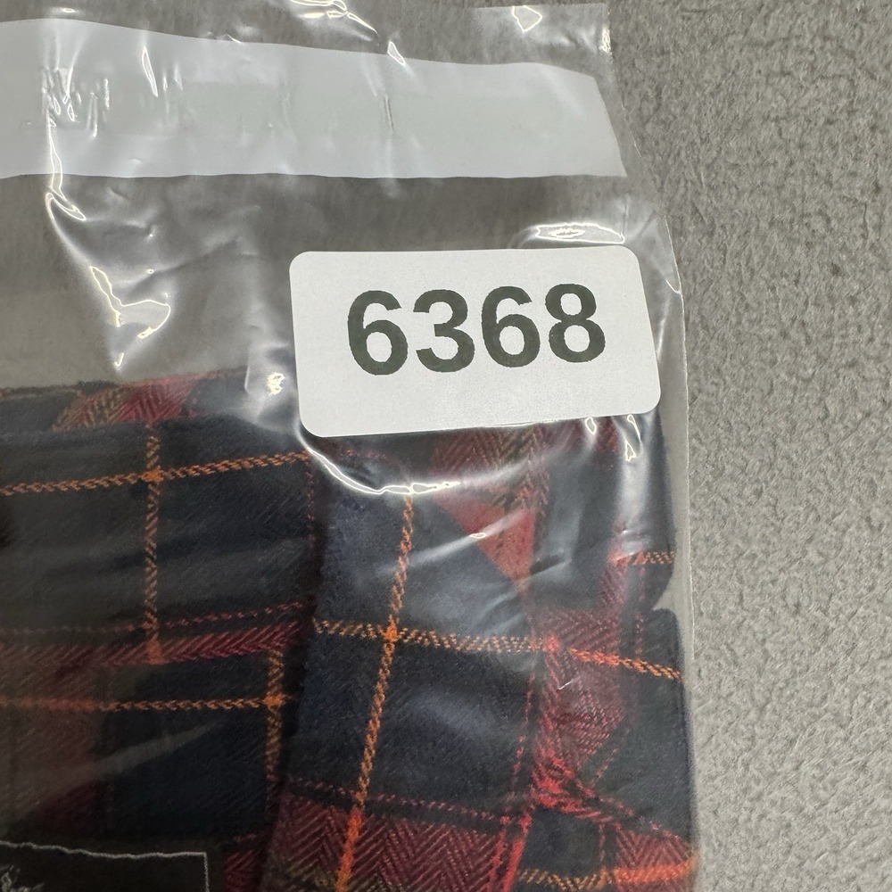 Celtic Ranchwear Shirt Mens M Red Plaid Flannel Band Collar Casual Weekend - Picture 8 of 8
